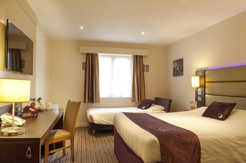 Premier Inn Falkirk - Larbert מראה חיצוני תמונה
